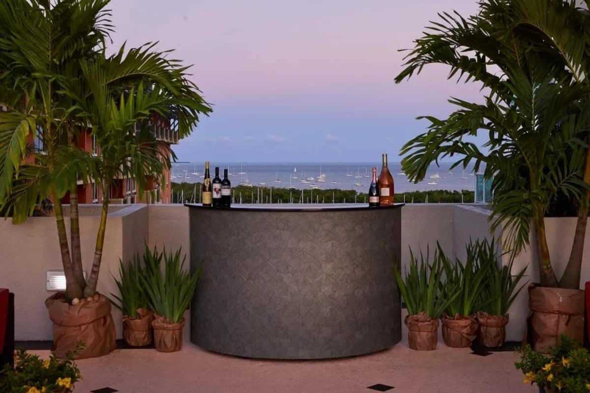 Mvr - Where Style Comfort And Convenience Meet